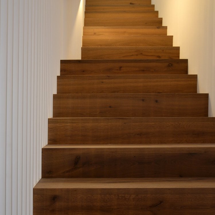 the minimum [is] when every component, every detail, and every junction has been reduced or condensed to the essentials. <br><small> john pawson</small>